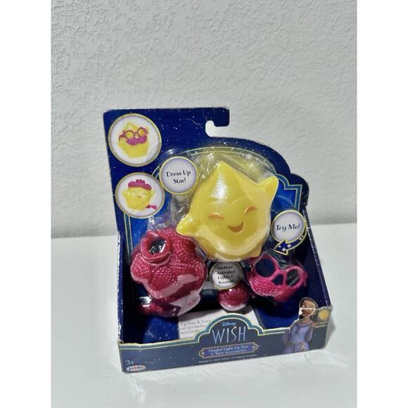 Disney Wish Interactive Role Play Star with Accessories (Ages 3+) - Picture 5 of 10
